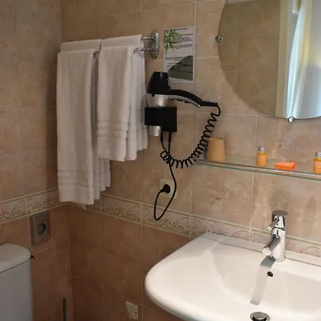 מלון Orange Marine 2*