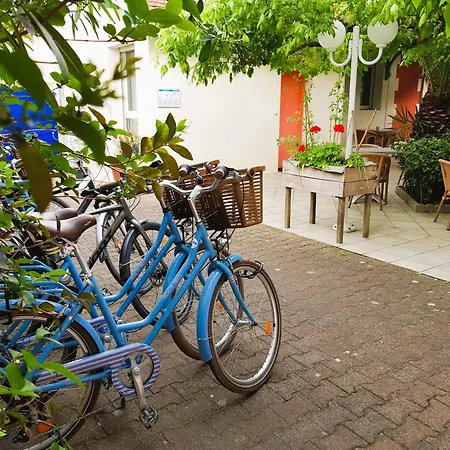 奥兰治海洋酒店 2*