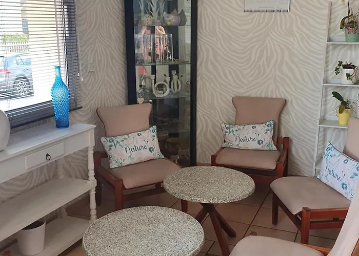 فندق Orange Marine 2*