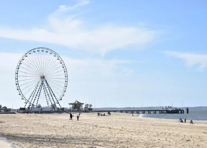 Orange Marine فندق