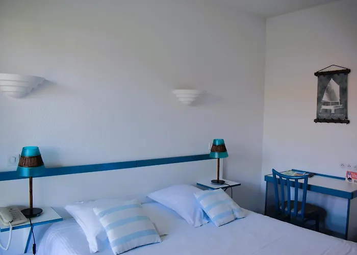 فندق Orange Marine 2*