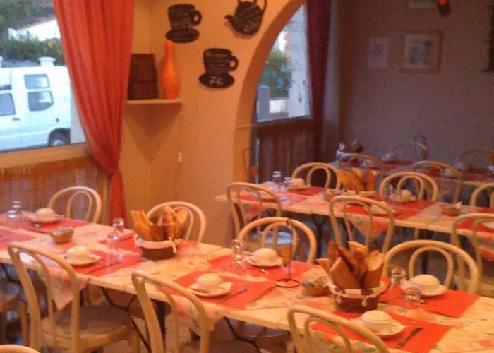 Orange Marine فندق 2*